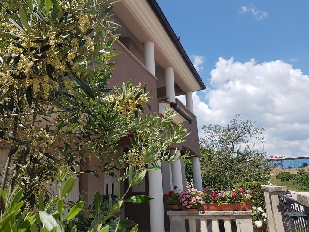 Apartments Ema Pula Dış mekan fotoğraf